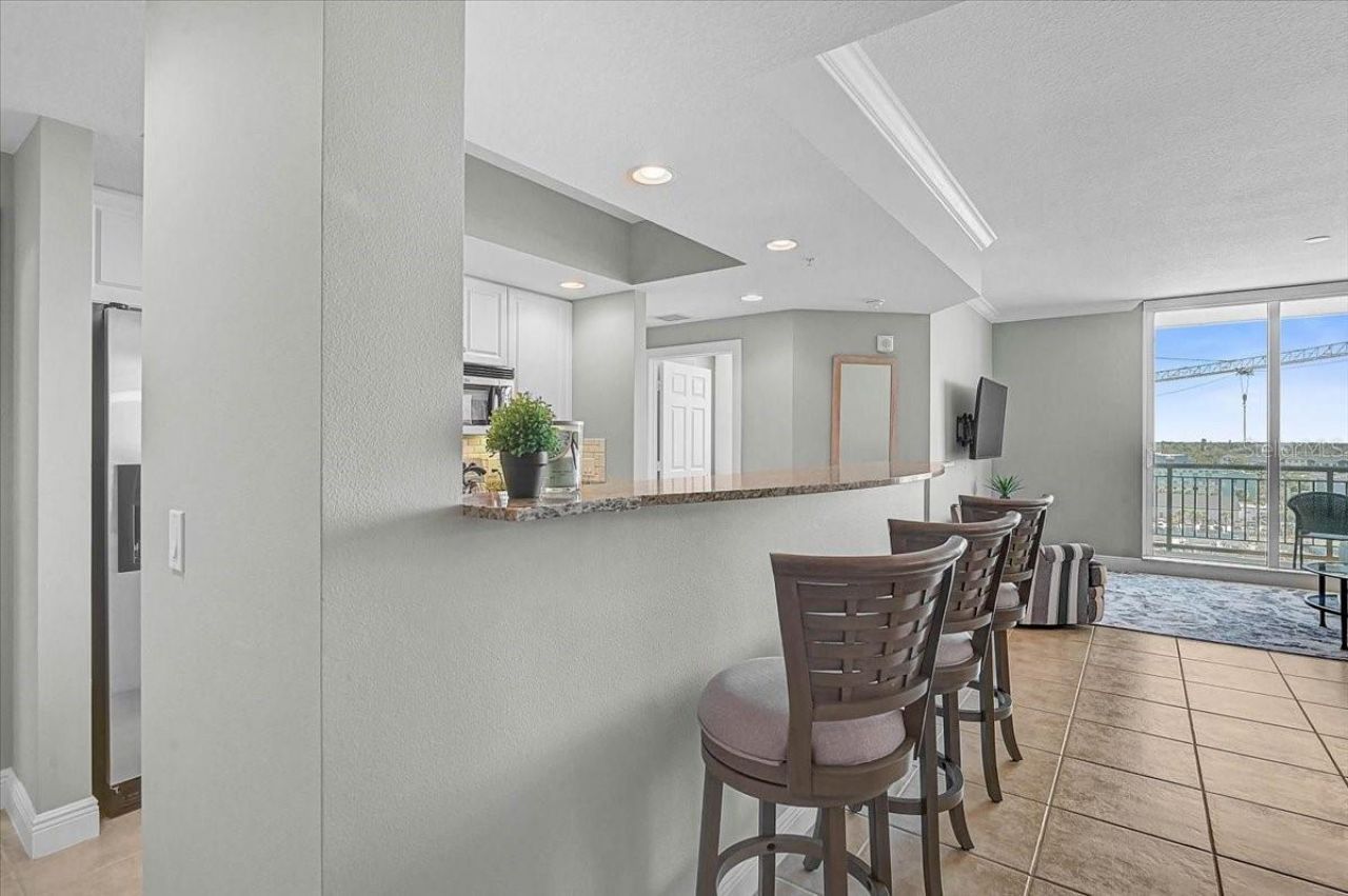 800 N Tamiami Trail, Unit 910, Sarasota, FL 34236 Photo