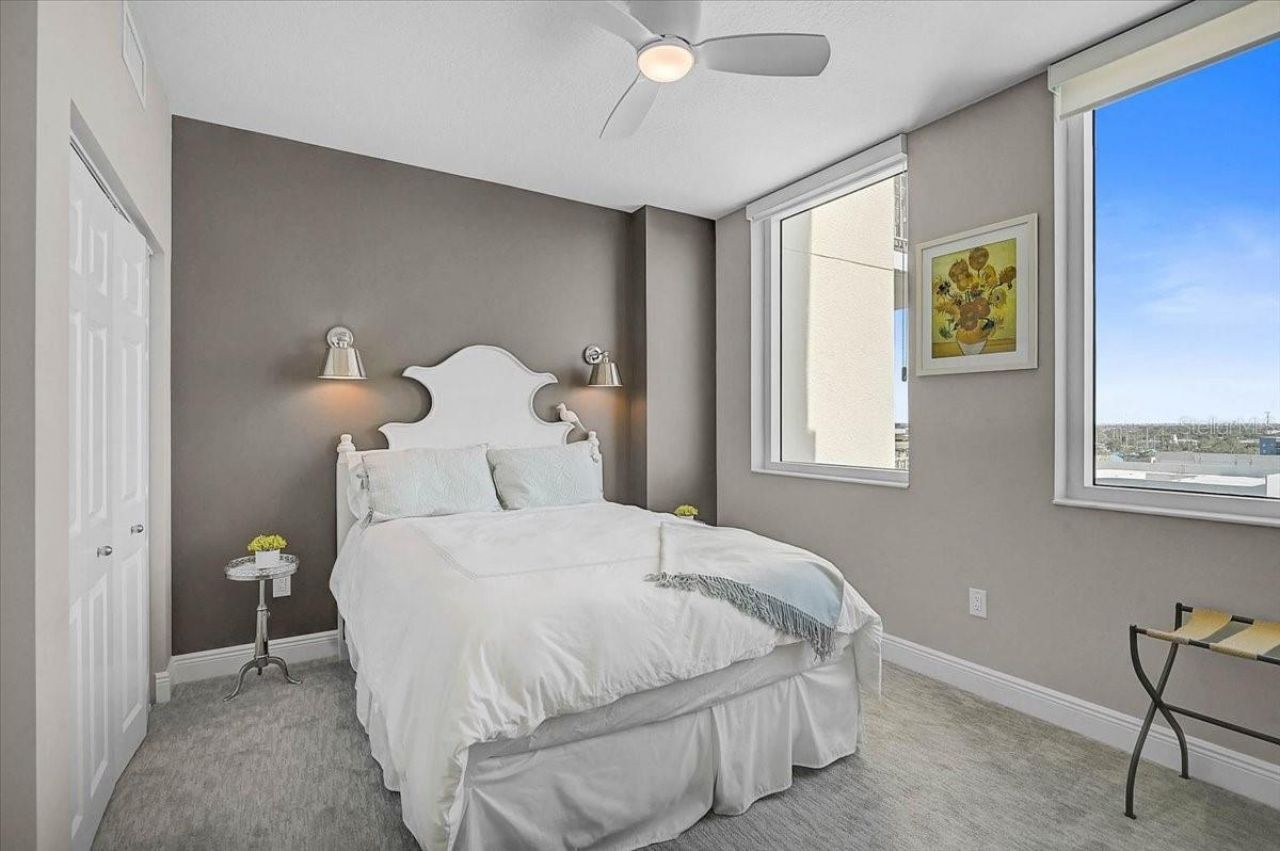 800 N Tamiami Trail, Unit 910, Sarasota, FL 34236 Photo