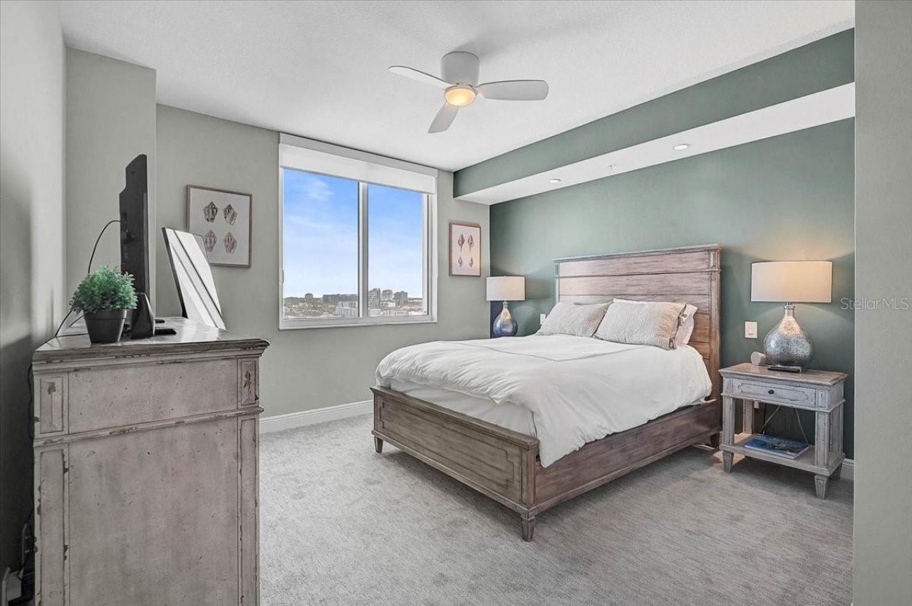 800 N Tamiami Trail, Unit 910, Sarasota, FL 34236 Photo