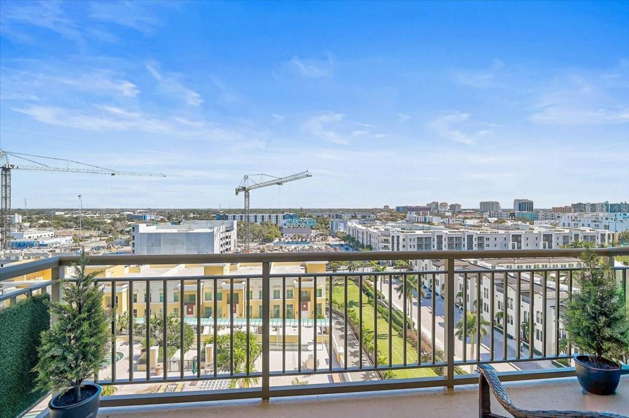 800 N Tamiami Trail, Unit 910, Sarasota, FL 34236 Photo