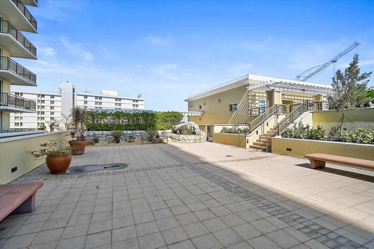 800 N Tamiami Trail, Unit 910, Sarasota, FL 34236 Photo