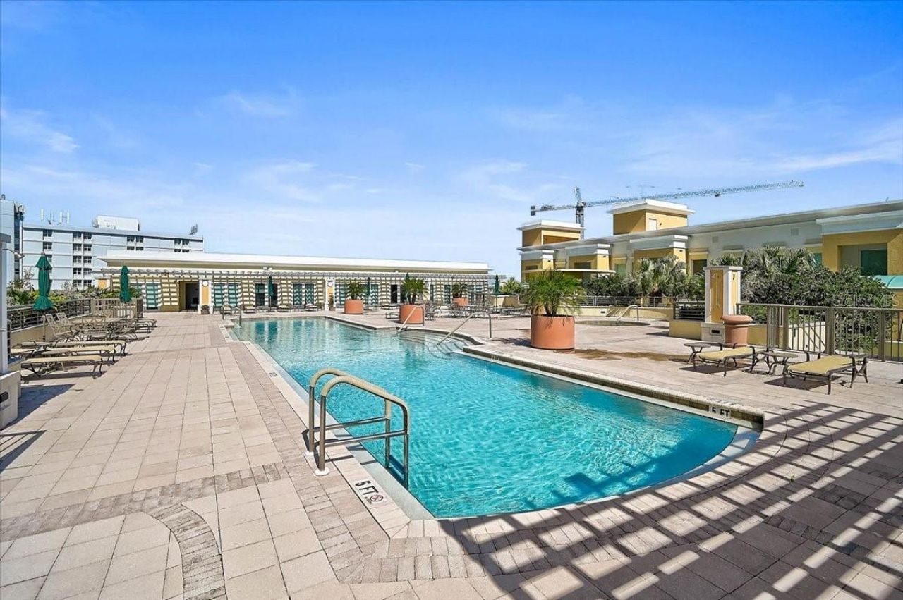 800 N Tamiami Trail, Unit 910, Sarasota, FL 34236 Photo