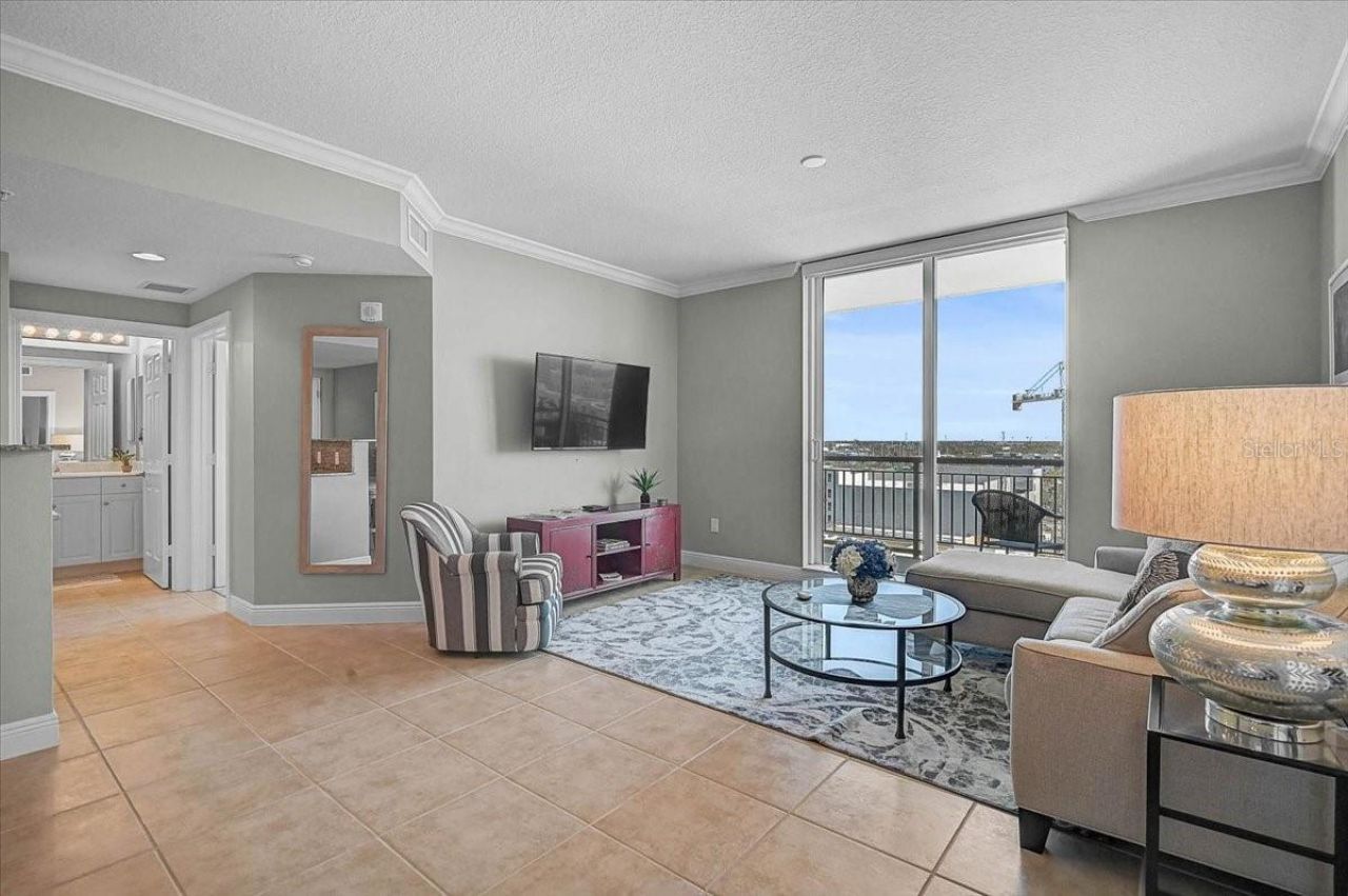 800 N Tamiami Trail, Unit 910, Sarasota, FL 34236 Photo