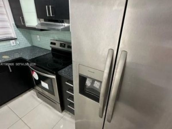 3527 NE 168th St, Unit 202, North Miami Beach, FL 33160