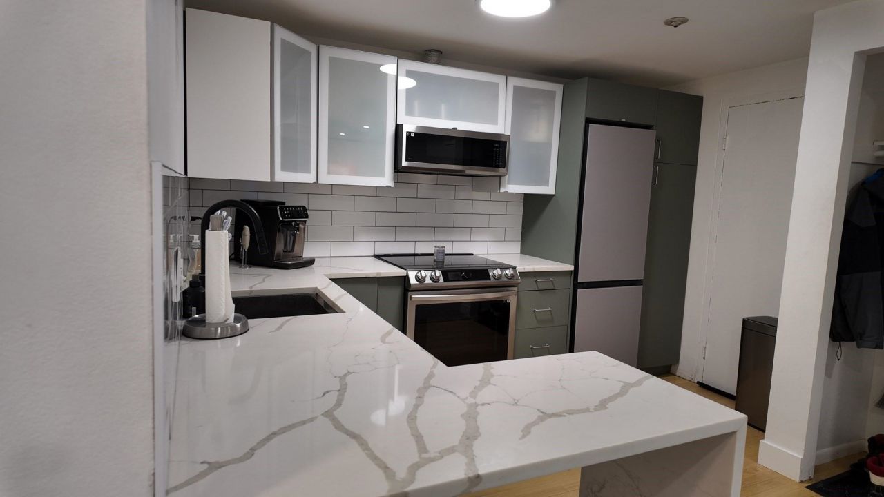 99 Cluff Crossing Road, Unit E9, Salem, NH 03079 Main Photo