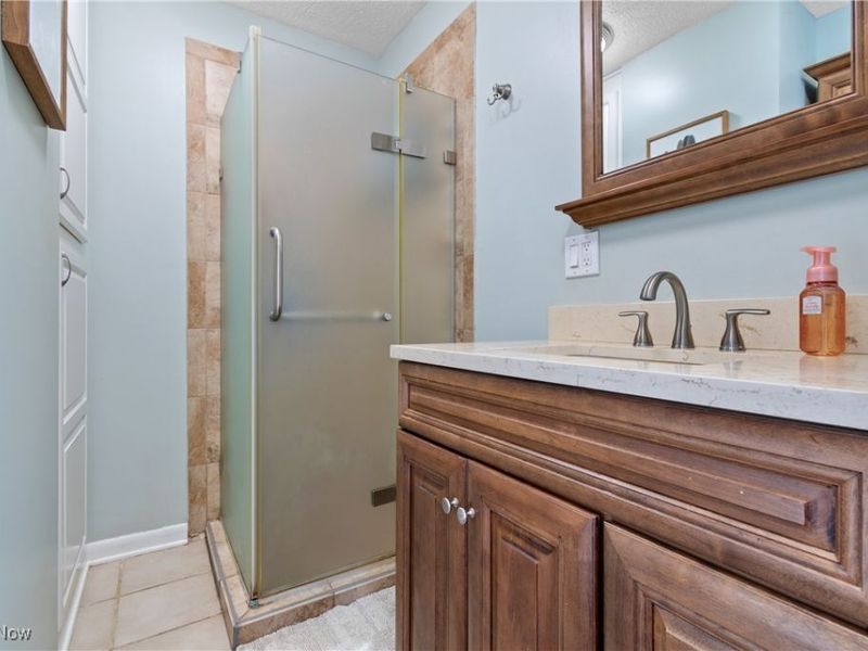 2248 Hi Vue Drive, Green, OH 44312 Photo 12