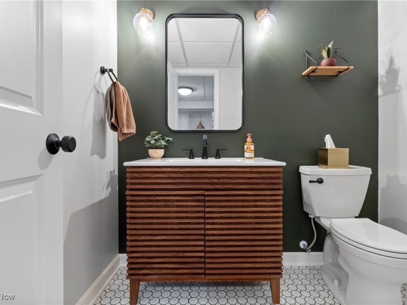 2248 Hi Vue Drive, Green, OH 44312 Photo 18