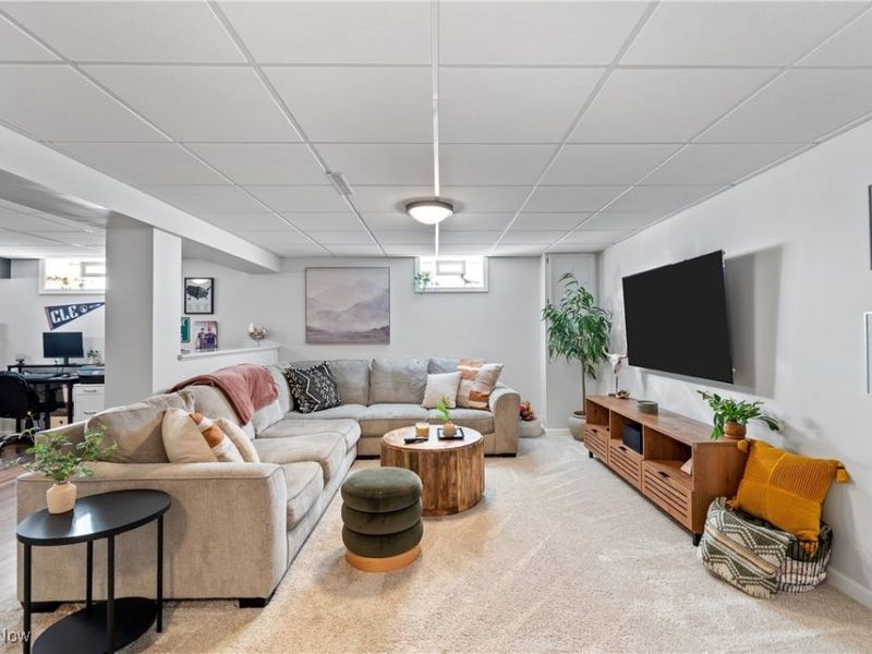 2248 Hi Vue Drive, Green, OH 44312 Photo 19