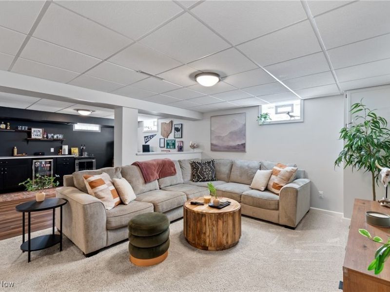 2248 Hi Vue Drive, Green, OH 44312 Photo 20