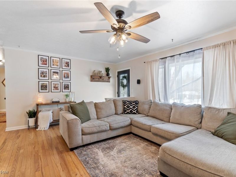 2248 Hi Vue Drive, Green, OH 44312 Photo 4