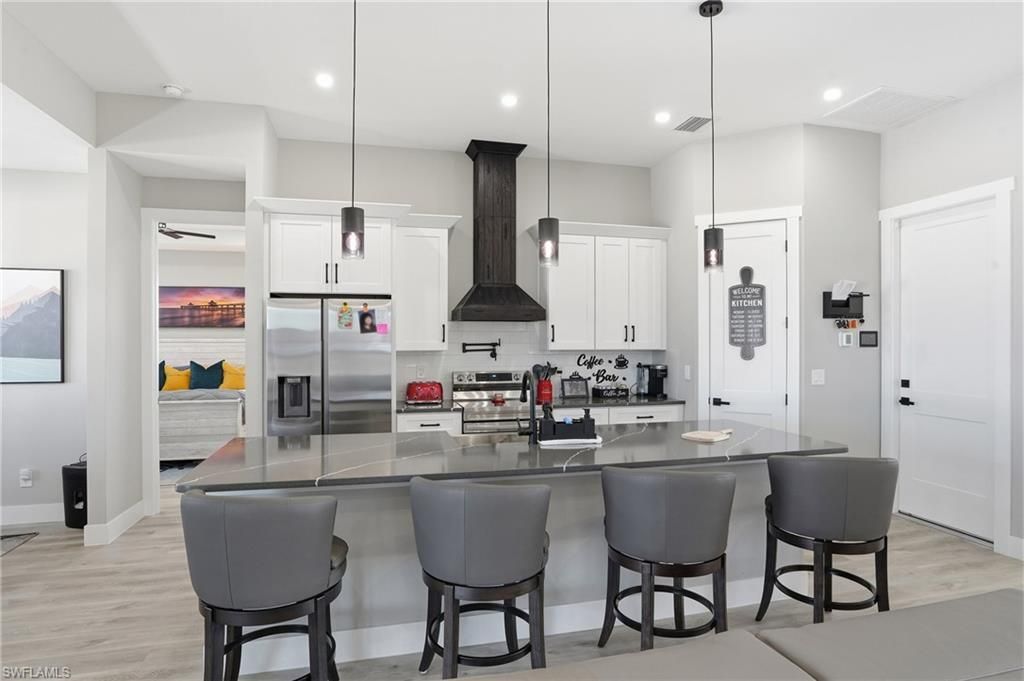 3911 NW 40th Ter, Cape Coral, FL 33993 Photo