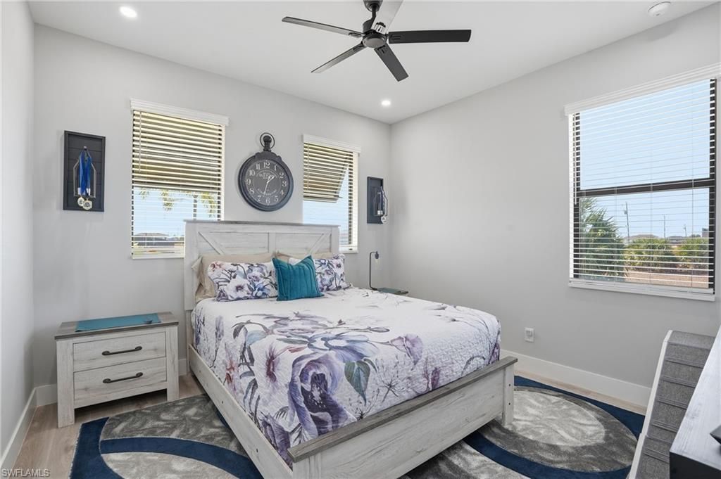 3911 NW 40th Ter, Cape Coral, FL 33993 Photo