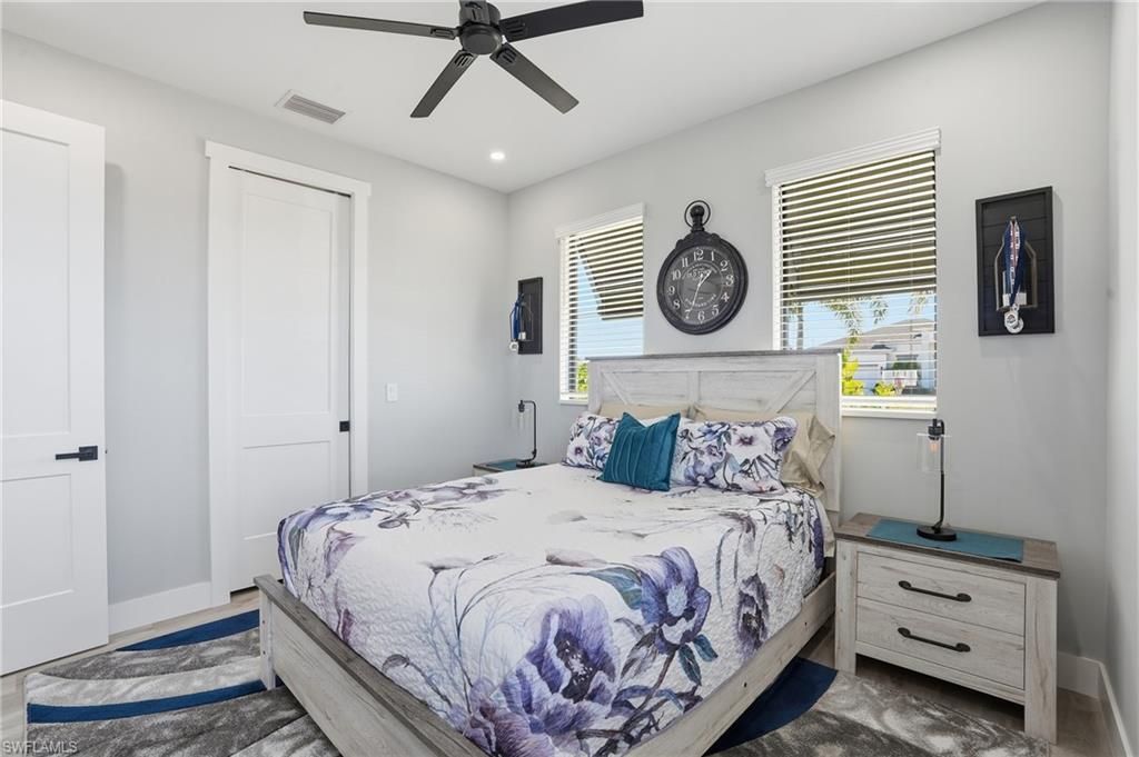 3911 NW 40th Ter, Cape Coral, FL 33993 Photo