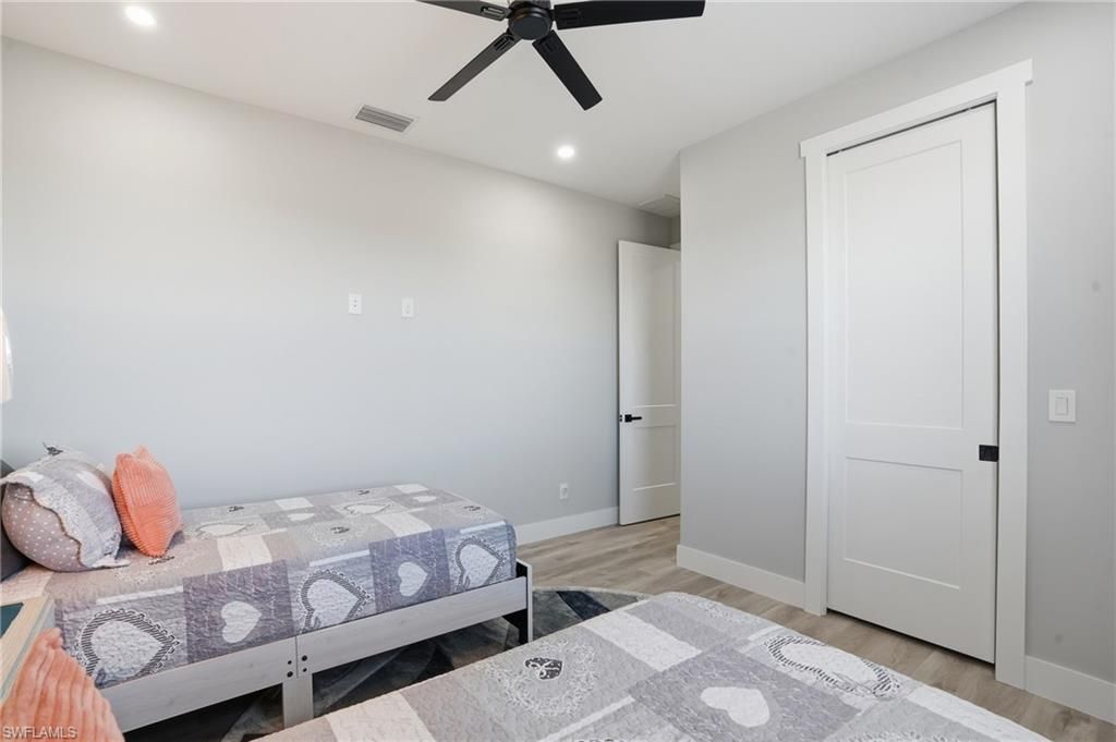 3911 NW 40th Ter, Cape Coral, FL 33993 Photo