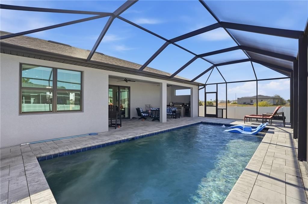 3911 NW 40th Ter, Cape Coral, FL 33993 Photo