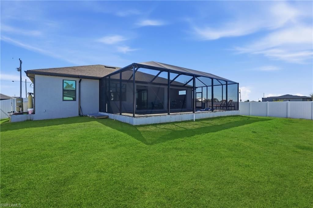 3911 NW 40th Ter, Cape Coral, FL 33993 Photo