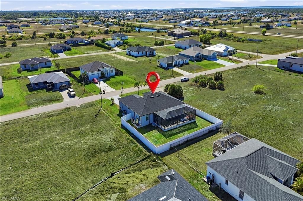 3911 NW 40th Ter, Cape Coral, FL 33993 Photo