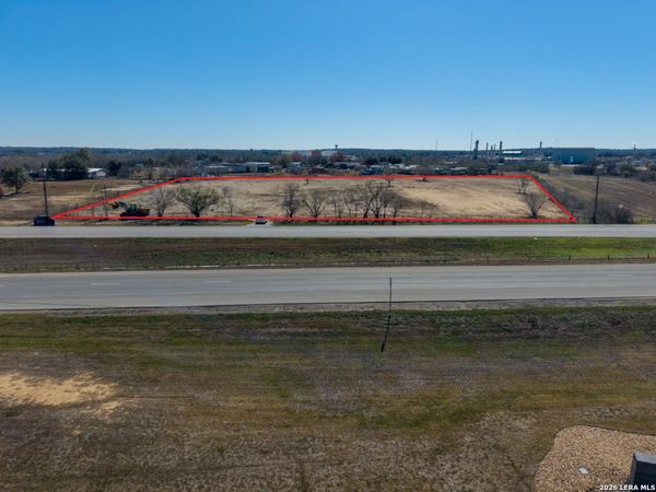 4440 loop 1604, Elmendorf, TX 78112