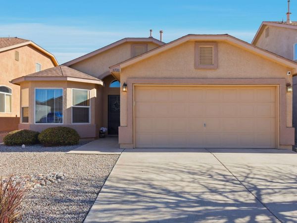 3738 Desert Pinon Drive NE, Rio Rancho, NM 87144