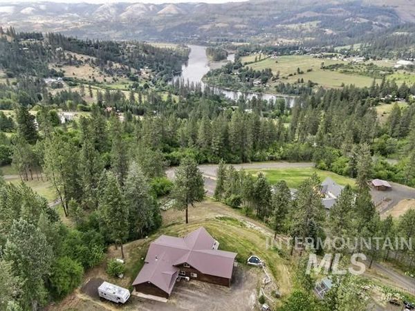 110 Pineway Lane, Kamiah, ID 83536