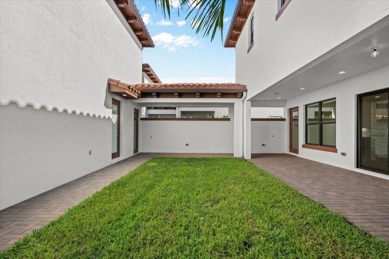 1005 Faulkner Terrace, Palm Beach Gardens, FL 33418 Photo