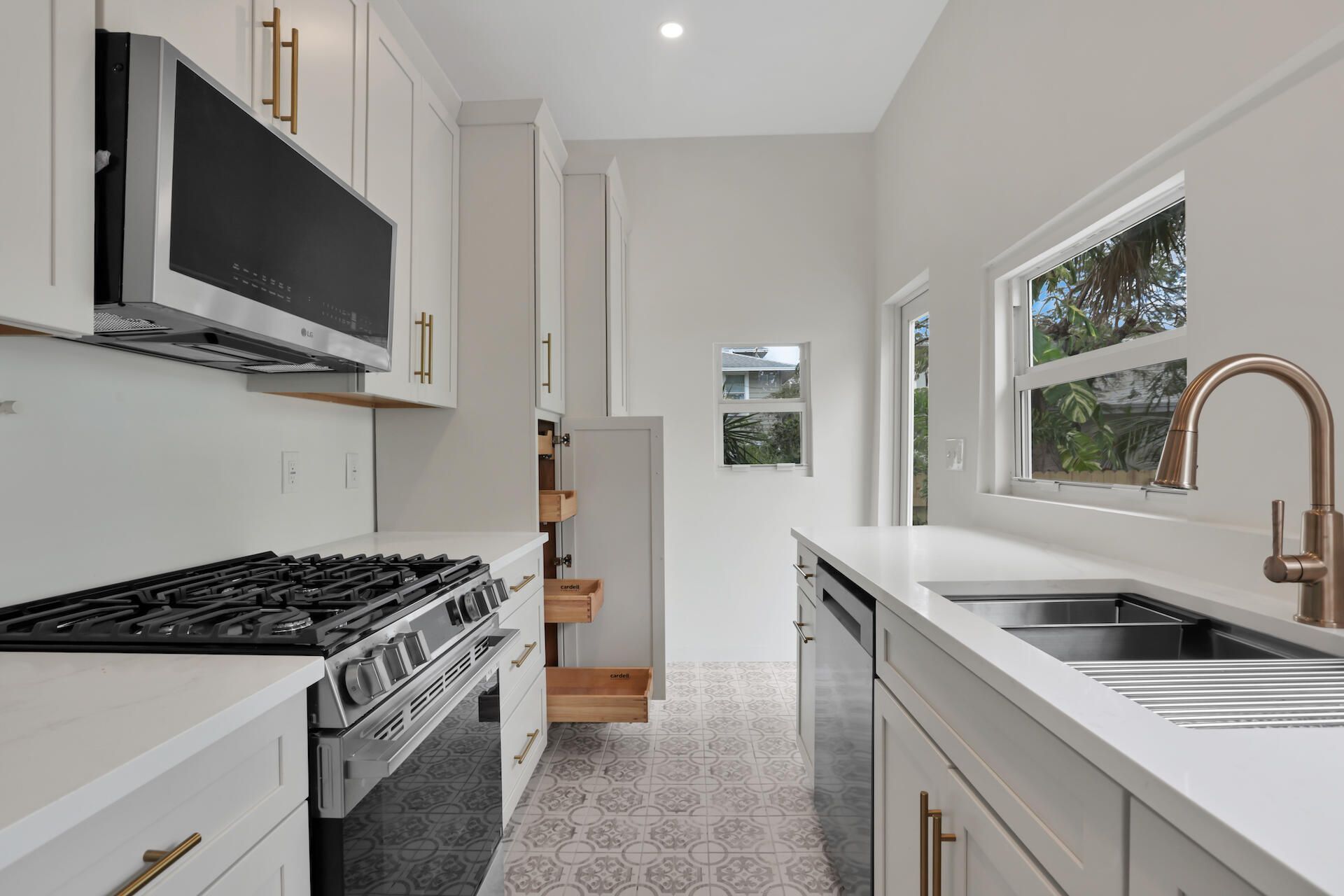 123 S Ocean Breeze, Lake Worth Beach, FL 33460 Photo