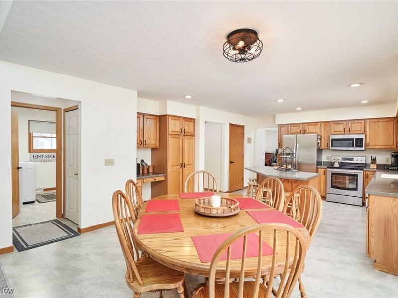 820 Lawrence Drive, Wadsworth, OH 44281 Photo 14