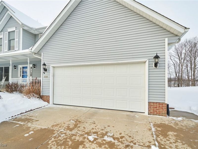 820 Lawrence Drive, Wadsworth, OH 44281 Photo 3
