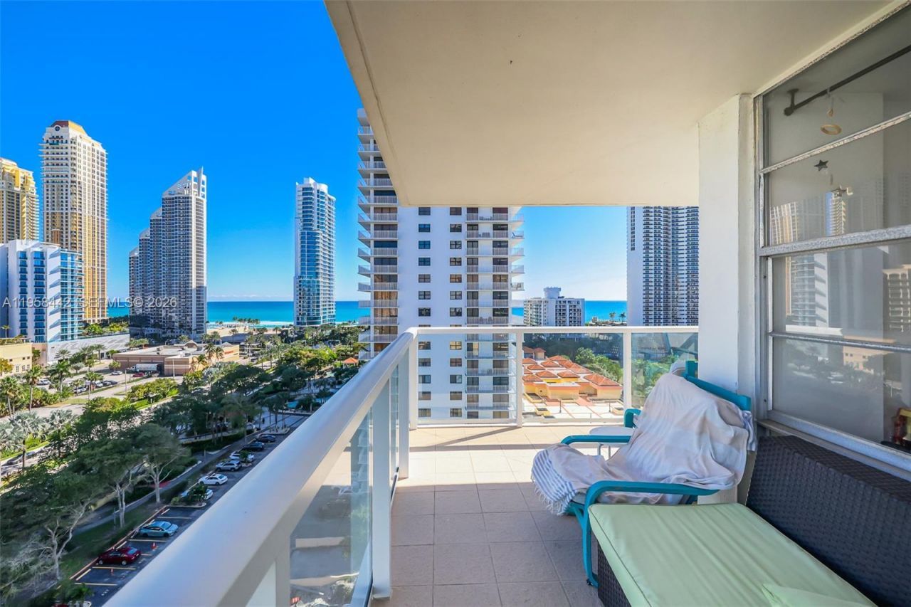 230 174th St , Unit 1404, Sunny Isles Beach, FL 33160 Photo