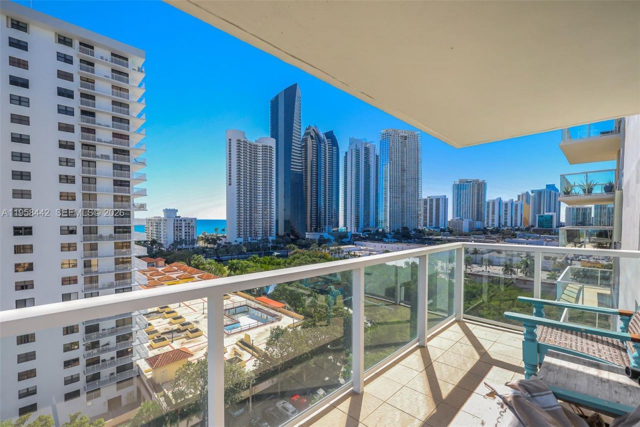 230 174th St , Unit 1404, Sunny Isles Beach, FL 33160 Photo