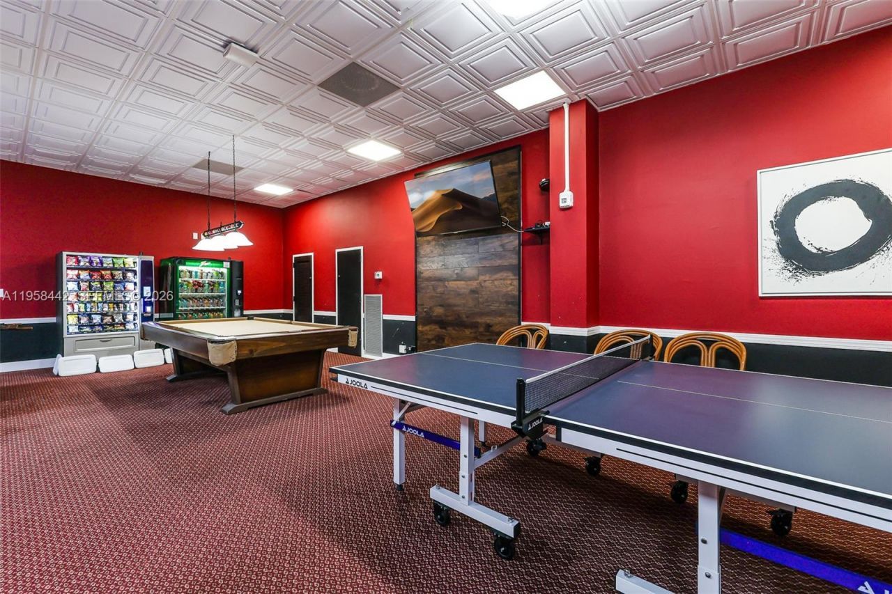 230 174th St , Unit 1404, Sunny Isles Beach, FL 33160 Photo