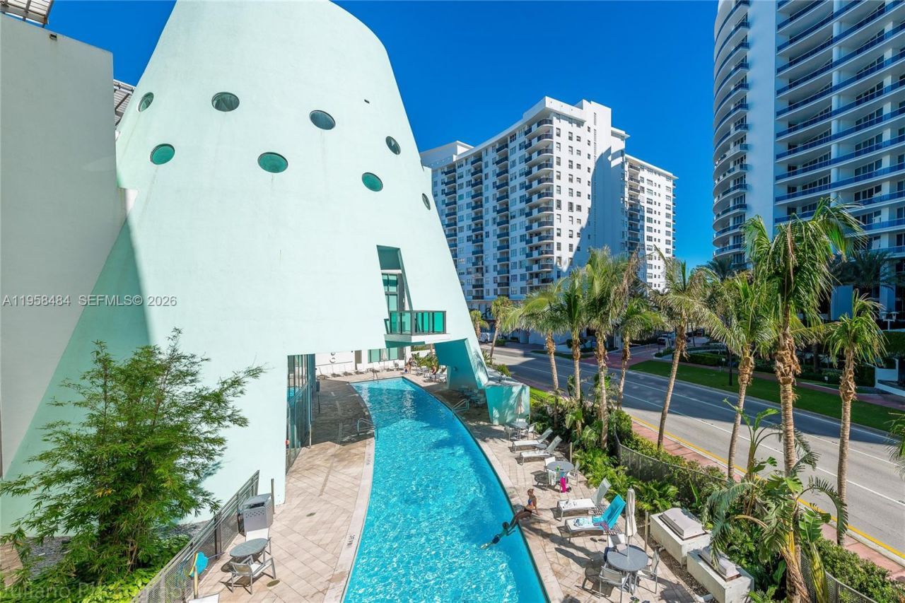 6000 Collins Ave , Unit 112, Miami Beach, FL 33140 Photo