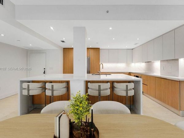 151 Crandon Blvd, Unit 136, Key Biscayne, FL 33149