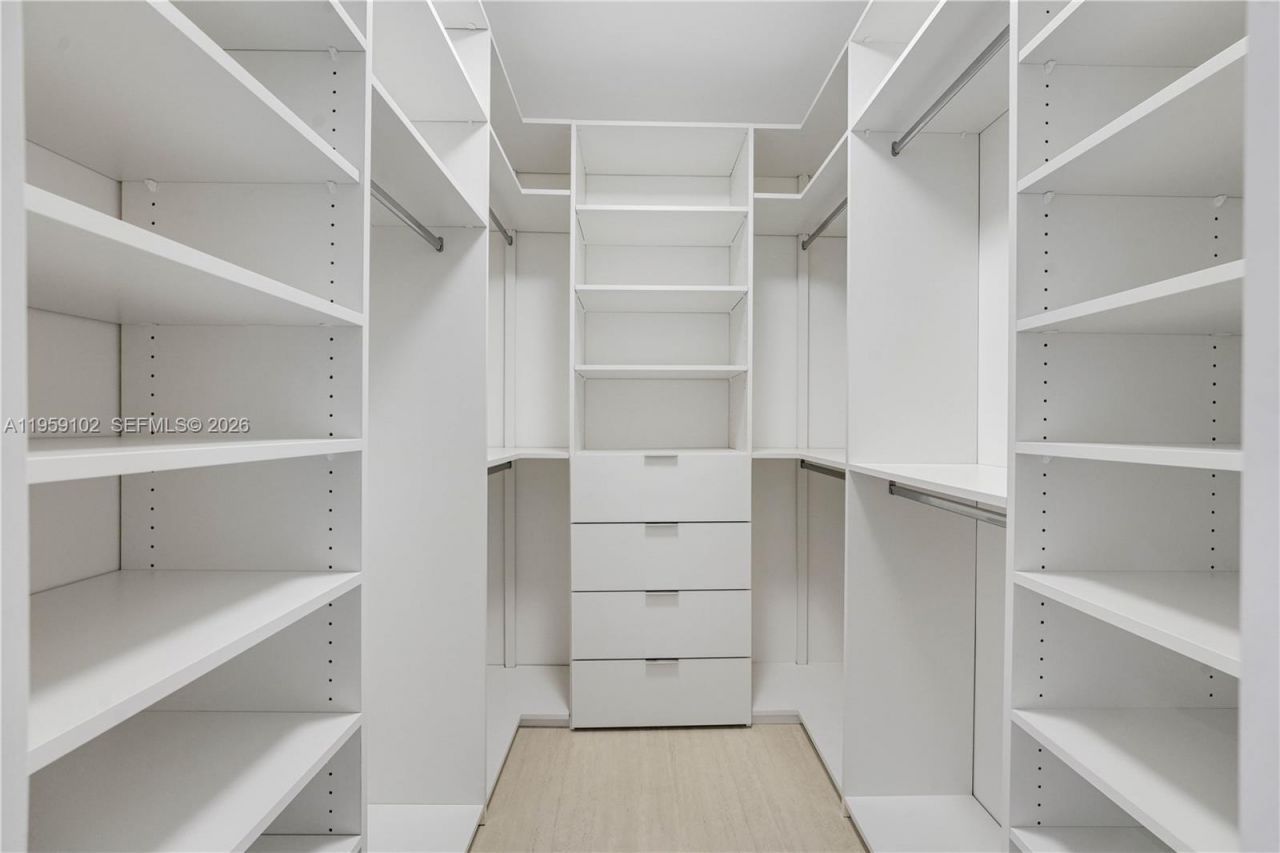 151 Crandon Blvd, Unit 136, Key Biscayne, FL 33149 Photo