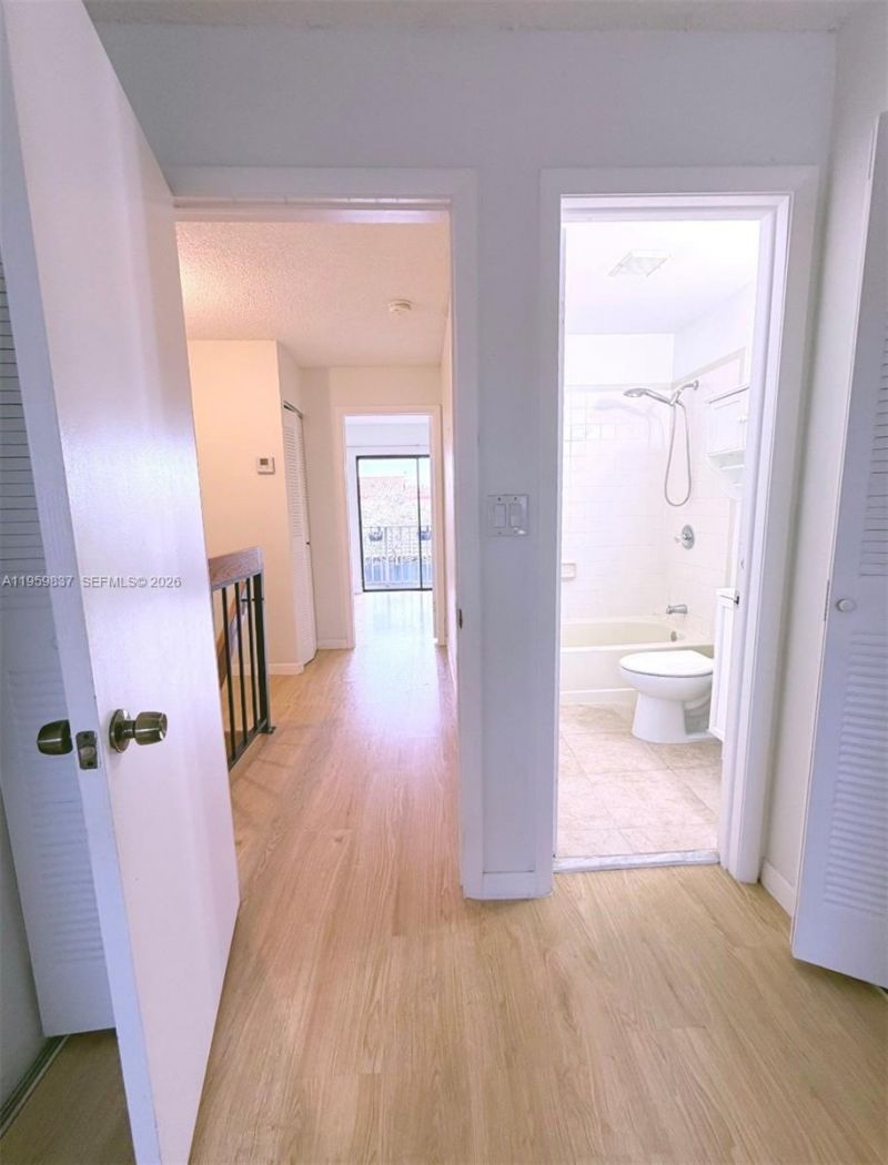 550 SW 115th Ave, Unit 807D, Sweetwater, FL 33174 Photo