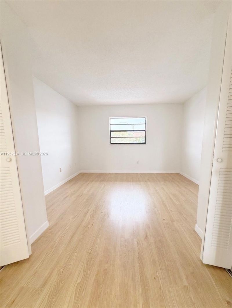 550 SW 115th Ave, Unit 807D, Sweetwater, FL 33174 Photo