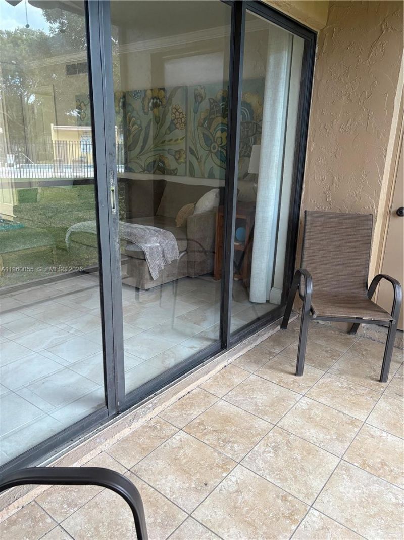 437 Lakeview Dr, Unit 104, Weston, FL 33326 Photo