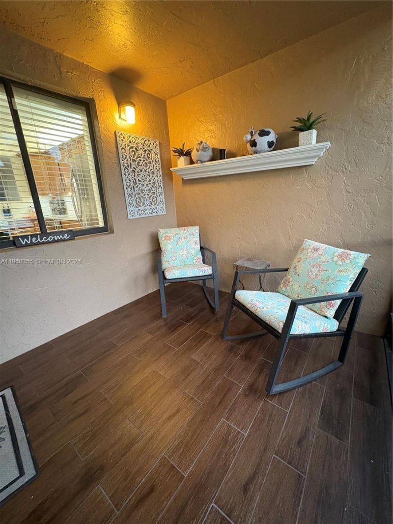 437 Lakeview Dr, Unit 104, Weston, FL 33326 Photo