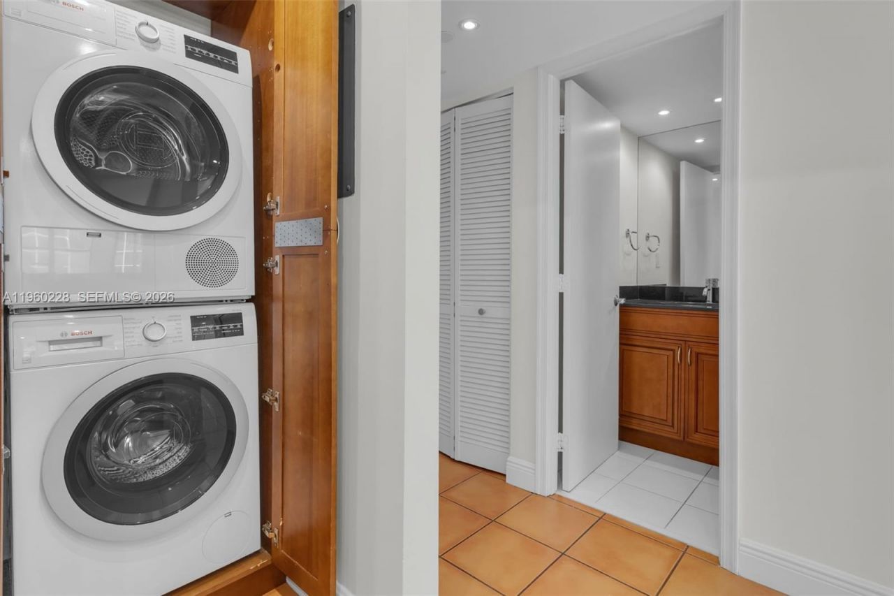 1901 Brickell Ave, Unit B805, Miami, FL 33129 Photo