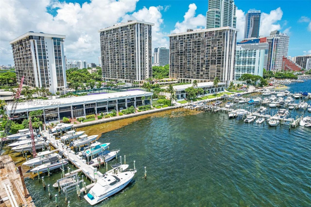 1901 Brickell Ave, Unit B805, Miami, FL 33129 Photo