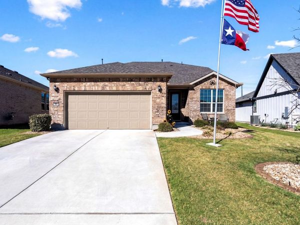 642 Martingale ST, Georgetown, TX 78633