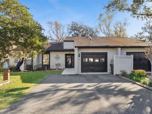 916 BELLE OAK DRIVE, LEESBURG, FL 34748