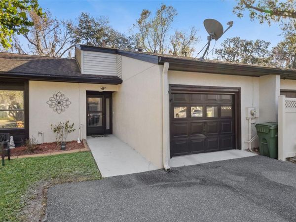 916 BELLE OAK DRIVE, LEESBURG, FL 34748