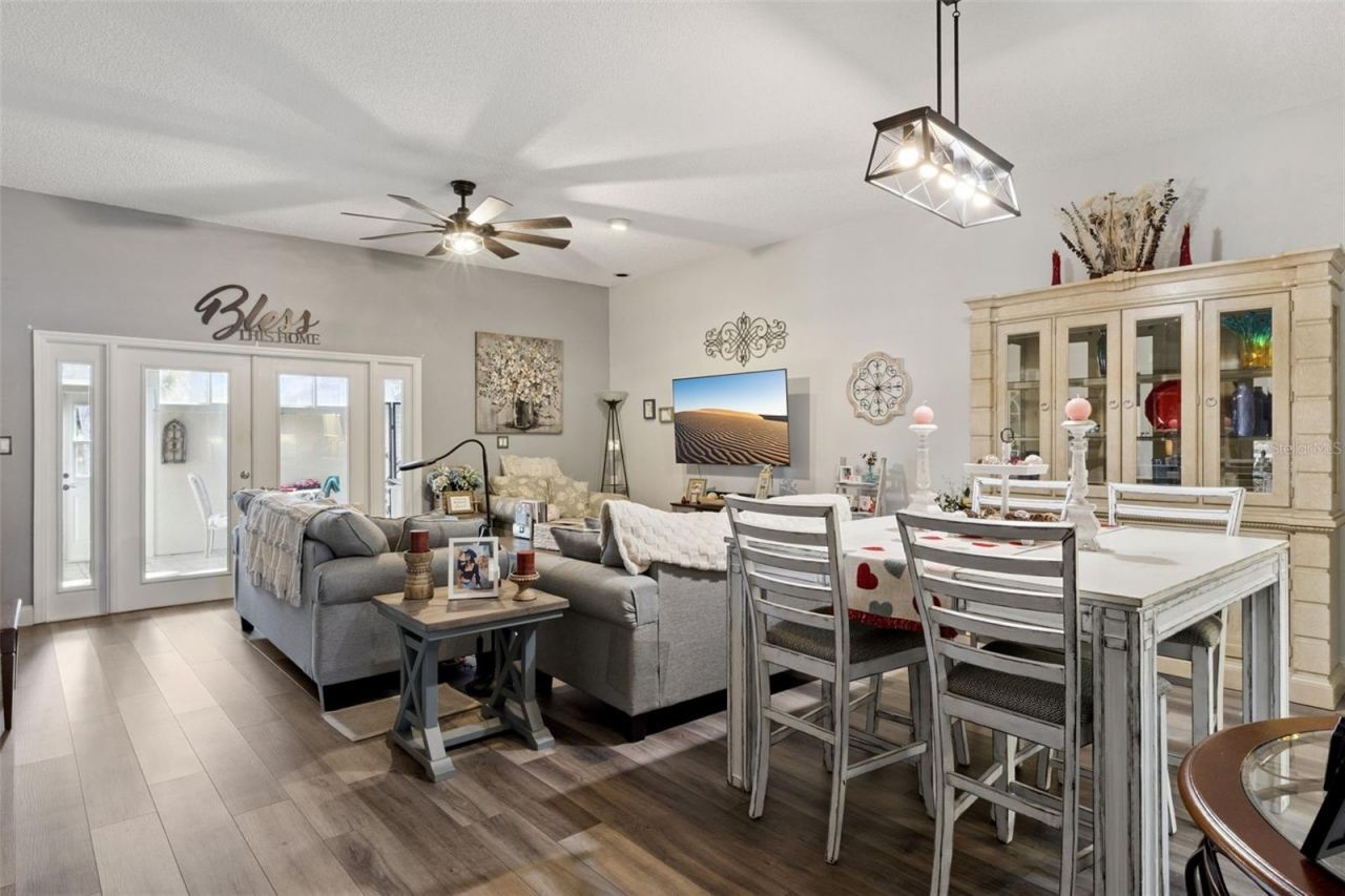 916 Belle Oak Drive, Leesburg, FL 34748