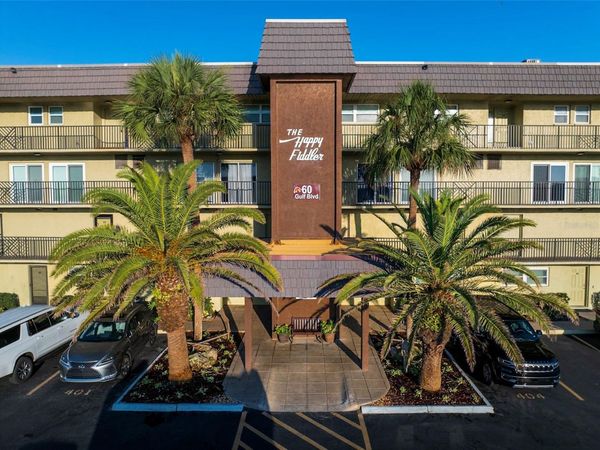 60 GULF BOULEVARD, Unit 201, INDIAN ROCKS BEACH, FL 33785