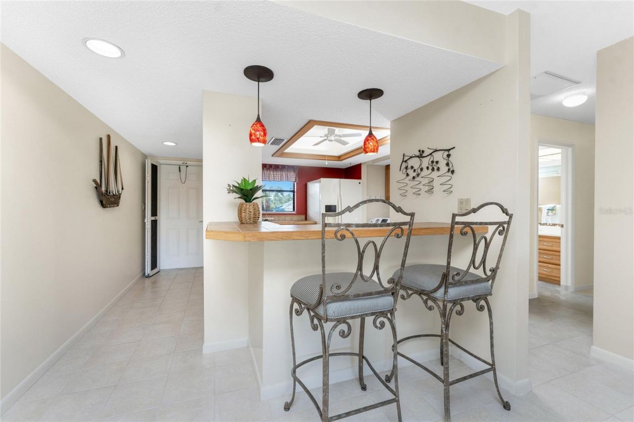 301 Islamorada Boulevard, Unit 22B, Punta Gorda, FL 33955 Photo