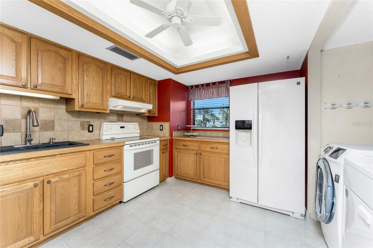 301 Islamorada Boulevard, Unit 22B, Punta Gorda, FL 33955 Photo