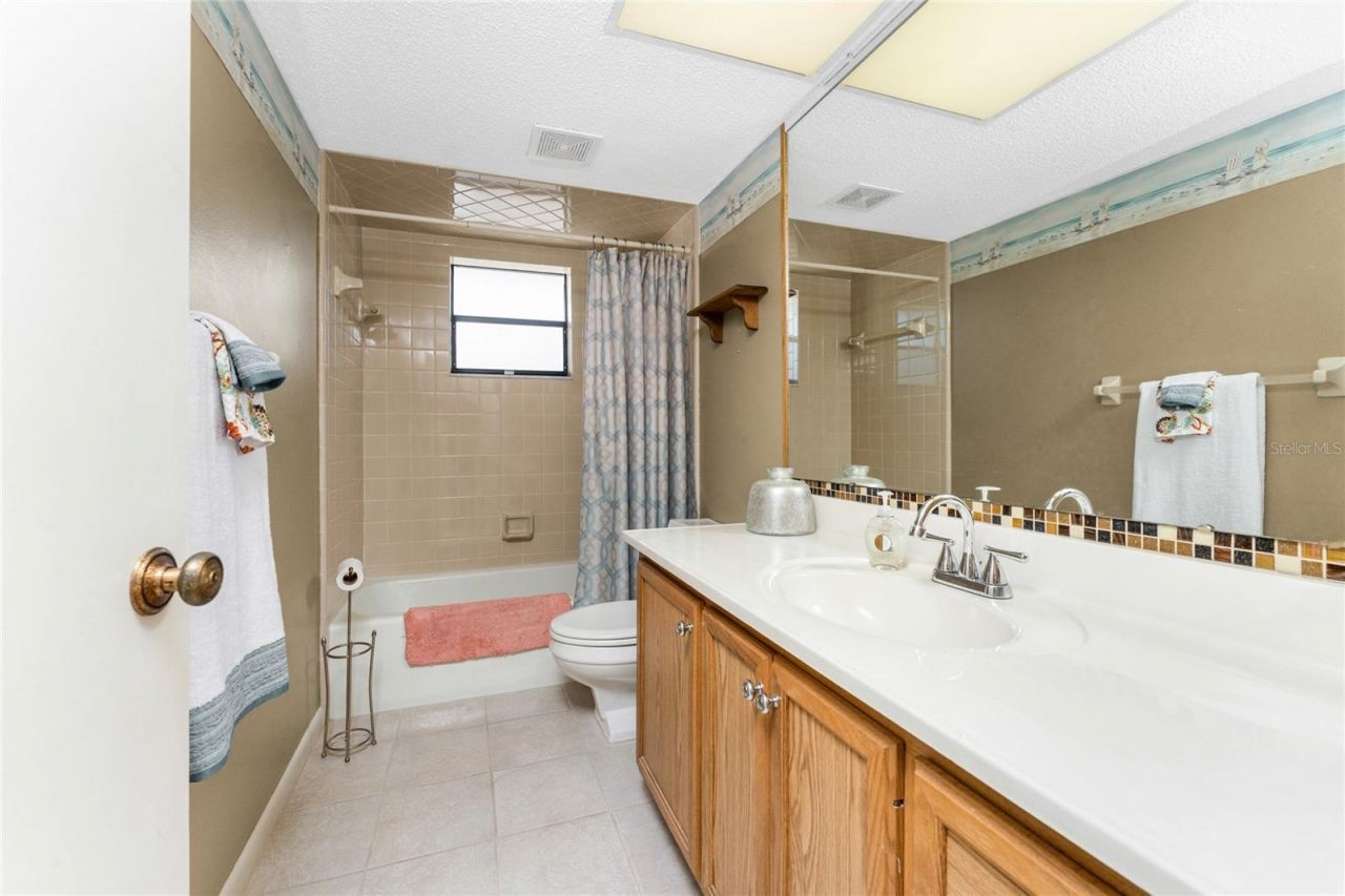 301 Islamorada Boulevard, Unit 22B, Punta Gorda, FL 33955 Photo