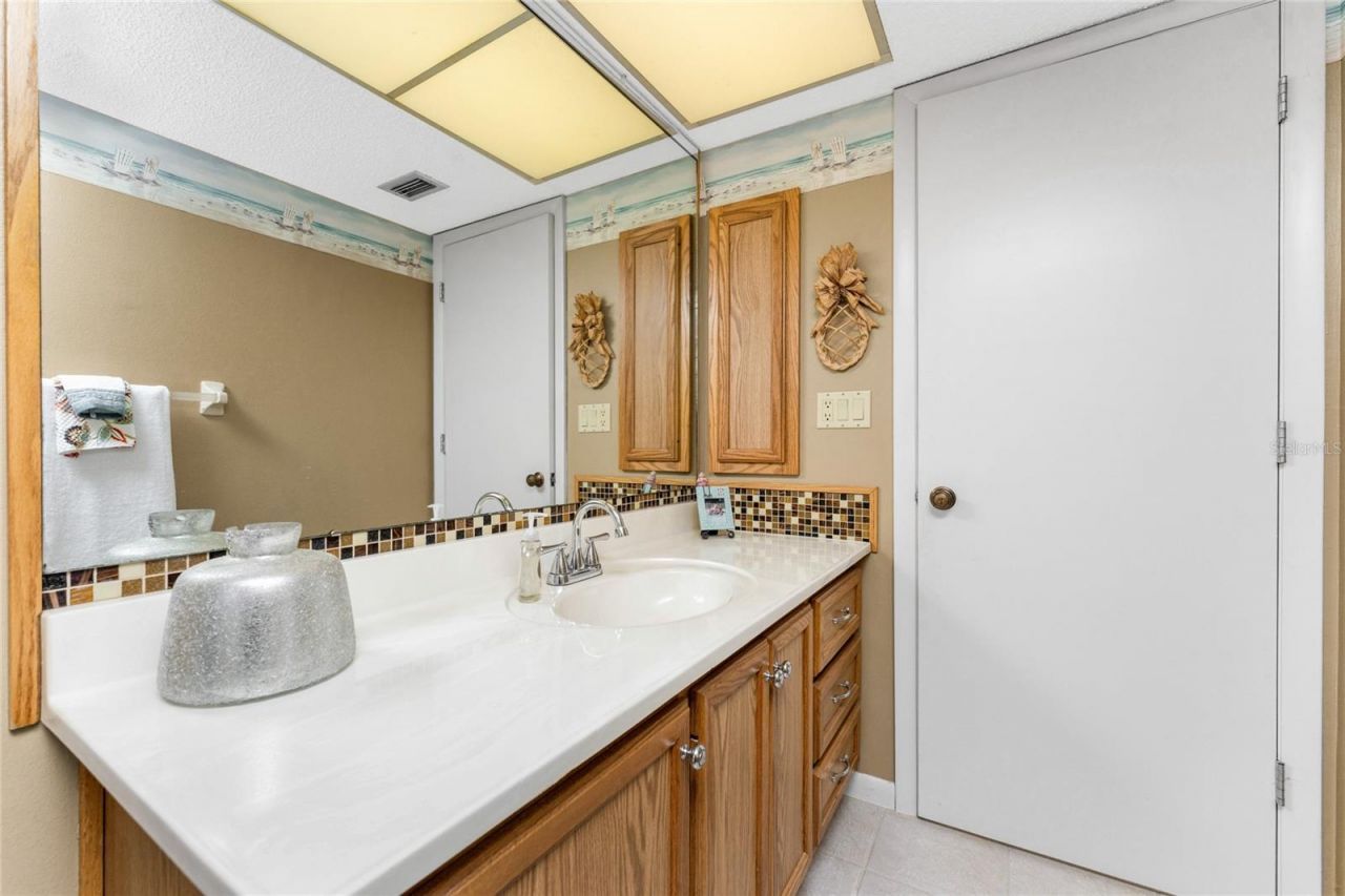 301 Islamorada Boulevard, Unit 22B, Punta Gorda, FL 33955 Photo