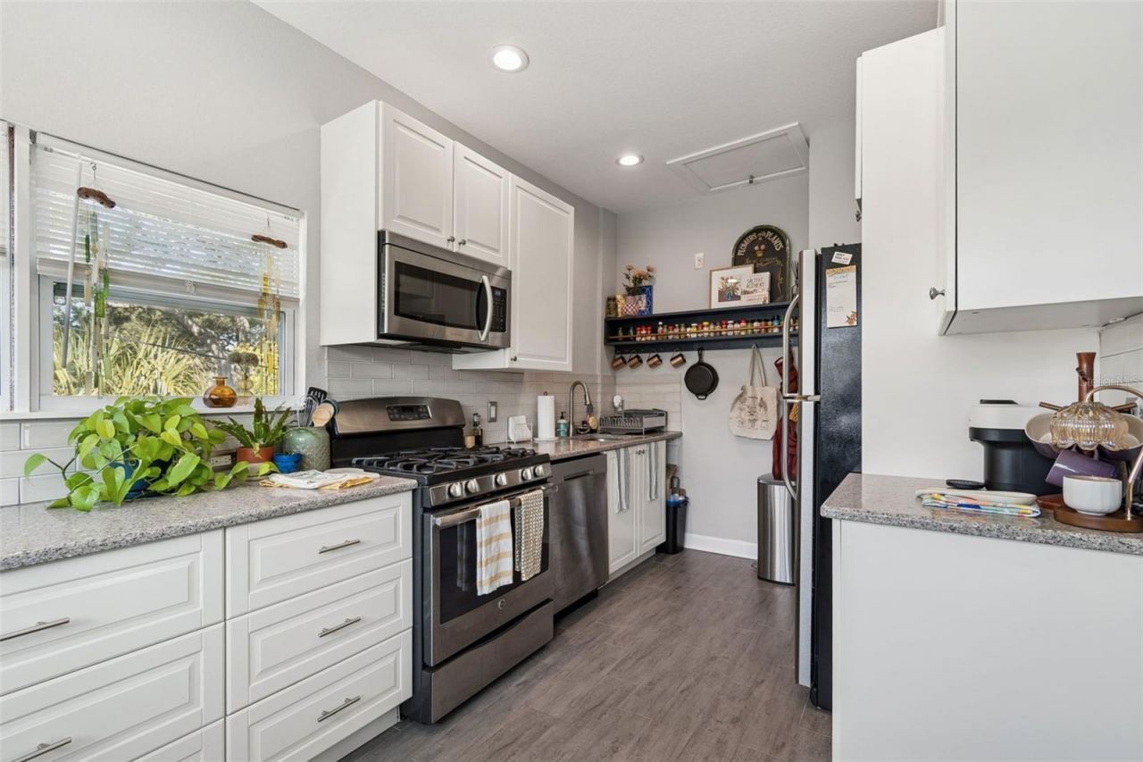 2517 3rd Avenue N, Saint Petersburg, FL 33713 Photo